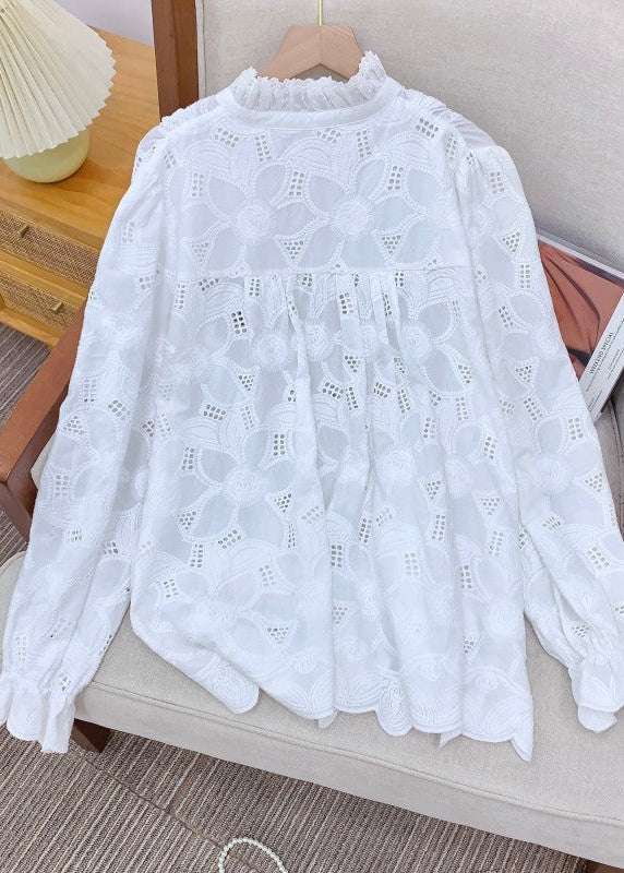 レース刺繍ブラウス